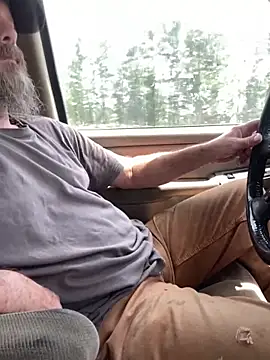 Snapshot of Themechanic420 chatting on July 24, 2026, 6:48 pm Themechanic420 online show from July 24, 2026, 6:48 pm