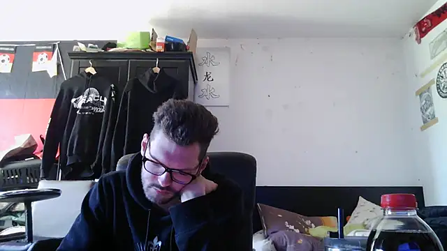 Snapshot of Die-geile-Sau chatting on May 1, 2026, 11:37 am Die-geile-Sau online show from May 1, 2026, 11:37 am