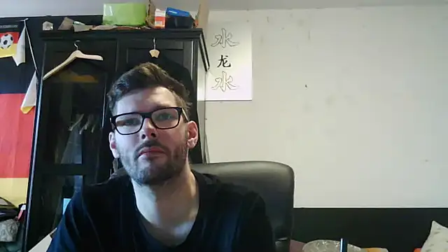 Snapshot of Die-geile-Sau chatting on May 6, 2026, 1:04 pm Die-geile-Sau online show from May 6, 2026, 1:04 pm