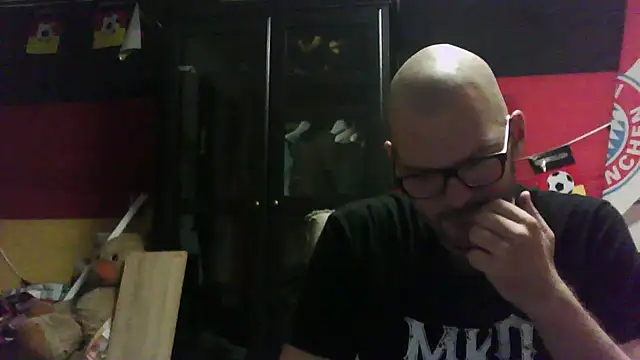 Snapshot of Die-geile-Sau chatting on October 22, 2025, 9:13 pm Die-geile-Sau online show from October 22, 2025, 9:13 pm