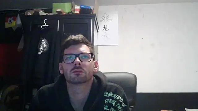 Snapshot of Die-geile-Sau chatting on May 17, 2026, 7:36 pm Die-geile-Sau online show from May 17, 2026, 7:36 pm