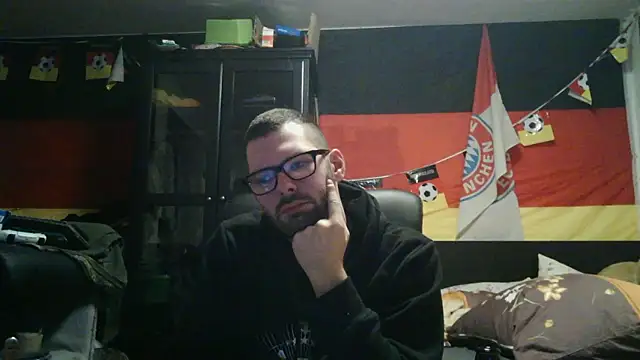 Die-geile-Sau online show from February 5, 2026, 9:32 pm