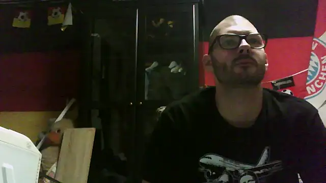 Snapshot of Die-geile-Sau chatting on October 26, 2025, 8:09 pm Die-geile-Sau online show from October 26, 2025, 8:09 pm