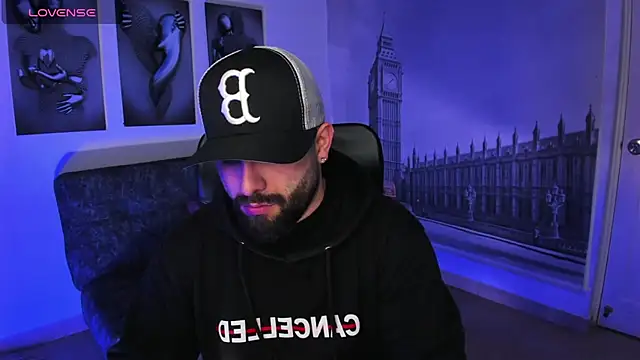 jhon bear03 online show from November 11, 2025, 11:05 am