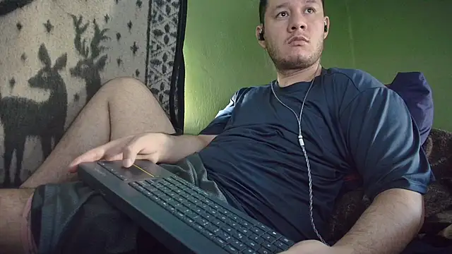 sweet cock28 online show from May 24, 2026, 2:06 pm