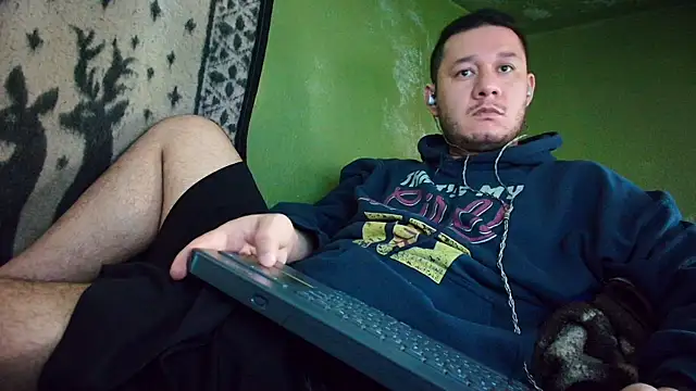 Snapshot of sweet_cock28 chatting on February 27, 2025, 3:48 pm sweet cock28 online show from February 27, 2025, 3:48 pm