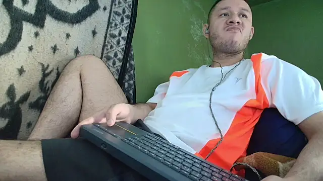 Snapshot of sweet_cock28 chatting on September 10, 2025, 3:11 pm sweet cock28 online show from September 10, 2025, 3:11 pm