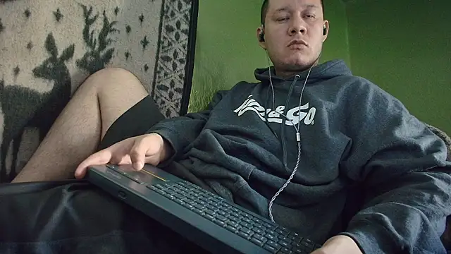 sweet cock28 online show from March 23, 2026, 3:23 pm