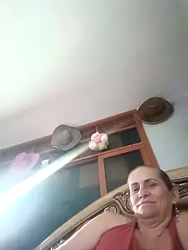 Snapshot of SeductionSilera chatting on February 6, 2026, 3:35 am SeductionSilera online show from February 6, 2026, 3:35 am