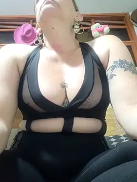 Snapshot of SeductionSilera chatting on February 2, 2026, 1:48 am SeductionSilera online show from February 2, 2026, 1:48 am