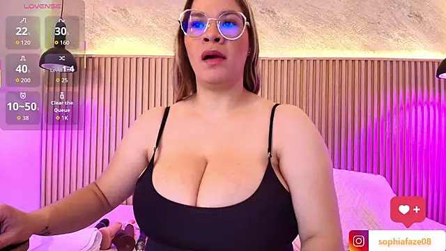 Snapshot of big_tits_in_your_face chatting on September 23, 2025, 8:16 pm big tits in your face online show from September 23, 2025, 8:16 pm