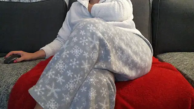 mysteriouscouple001 online show from March 29, 2026, 9:05 pm