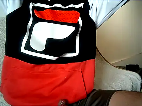 Snapshot of axeldaviid chatting on February 25, 2025, 4:14 pm axeldaviid online show from February 25, 2025, 4:14 pm