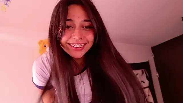 amber yull online show from June 6, 2026, 3:39 pm