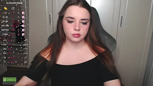 Snapshot of aliice_cutie chatting on December 18, 2024, 9:08 pm aliice cutie online show from December 18, 2024, 9:08 pm