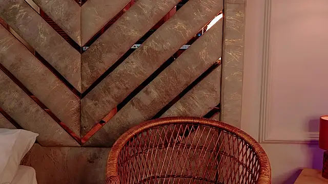 Noa Adams online show from March 20, 2026, 4:46 am