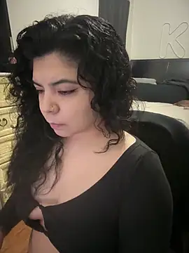 Snapshot of kimmiakiss22 chatting on February 4, 2026, 9:54 pm kimmiakiss22 online show from February 4, 2026, 9:54 pm