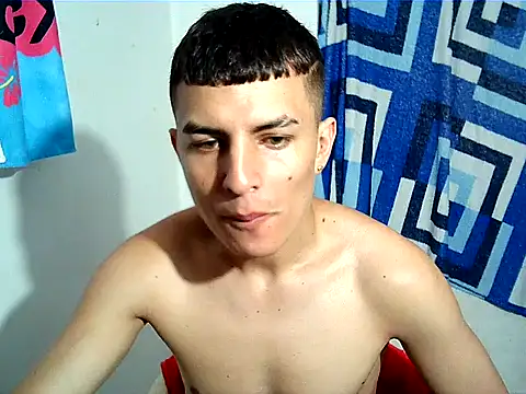 Snapshot of SHAT_SEX chatting on October 29, 2025, 3:33 pm SHAT SEX online show from October 29, 2025, 3:33 pm