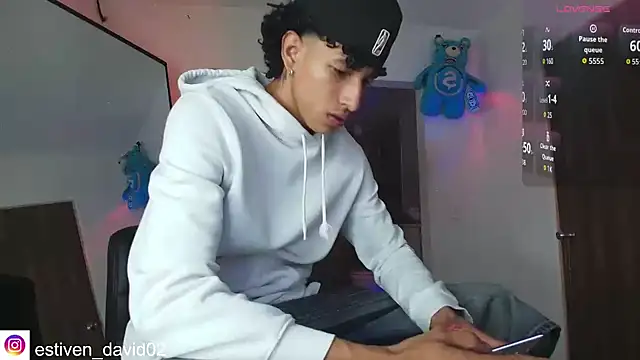 Snapshot of mike_casseano chatting on September 19, 2025, 12:58 am mike casseano online show from September 19, 2025, 12:58 am