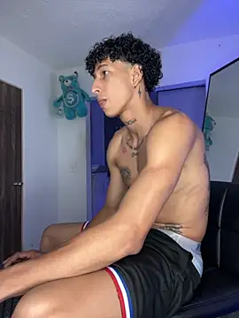 Snapshot of mike_casseano chatting on September 30, 2025, 4:57 pm mike casseano online show from September 30, 2025, 4:57 pm