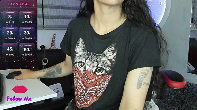 natasha logan  online show from March 3, 2026, 4:08 am