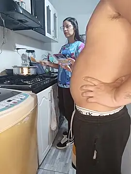 catire2323 online show from March 4, 2026, 12:18 am