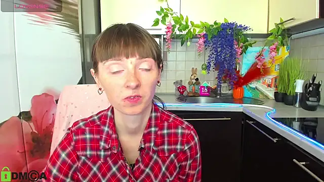 TayanaJons online show from April 15, 2026, 7:14 am