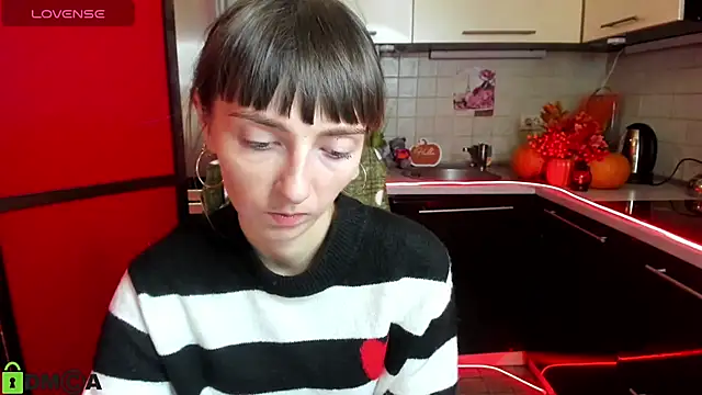 TayanaJons online show from November 15, 2025, 7:56 am