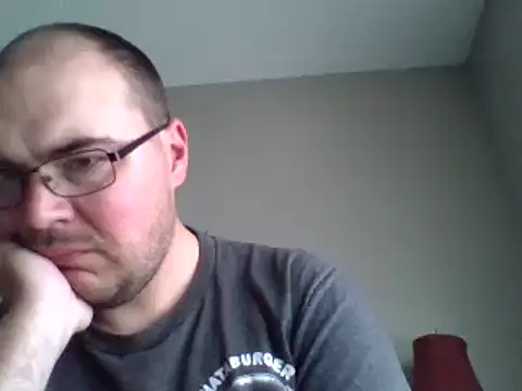 Snapshot of zman237 chatting on September 19, 2025, 8:13 pm zman237 online show from September 19, 2025, 8:13 pm