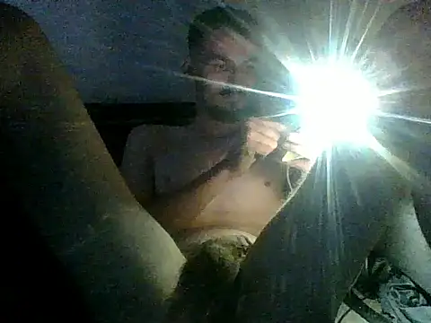 Snapshot of ManuelSixninee chatting on June 14, 2026, 7:42 am ManuelSixninee online show from June 14, 2026, 7:42 am