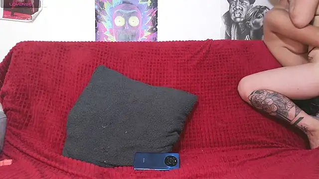 IM MAYA online show from February 4, 2025, 1:16 pm