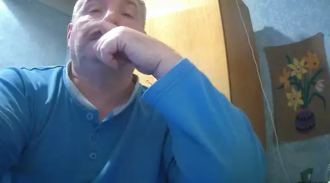 GYurmoka70 online show from December 27, 2024, 5:48 pm