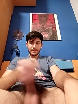 Esti02 online show from December 2, 2025, 6:09 pm