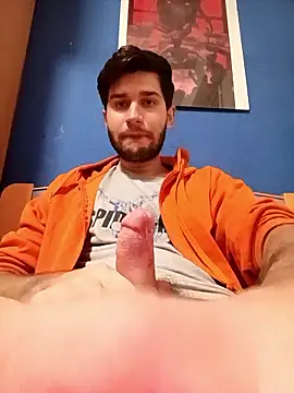 Esti02 online show from January 8, 2026, 1:33 am