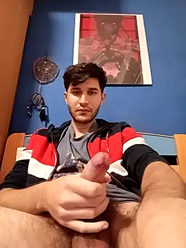 Esti02 online show from December 1, 2025, 6:42 pm