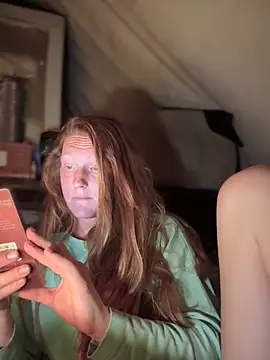 GoldenFlameGoddess online show from April 11, 2026, 4:42 am