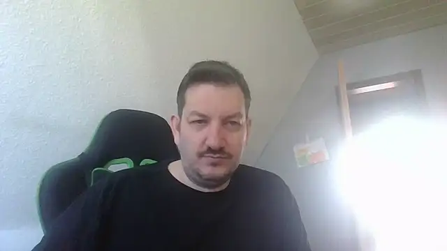 Golffahrer1982 online show from March 9, 2026, 9:35 am