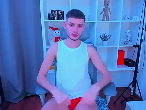 andboyfor6 online show from December 23, 2025, 8:46 am