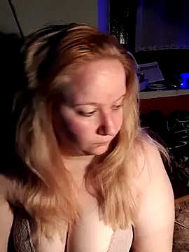 D Marinna online show from March 10, 2026, 5:39 pm