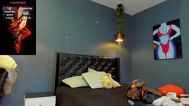 Sophiietaylor online show from November 20, 2025, 11:22 am