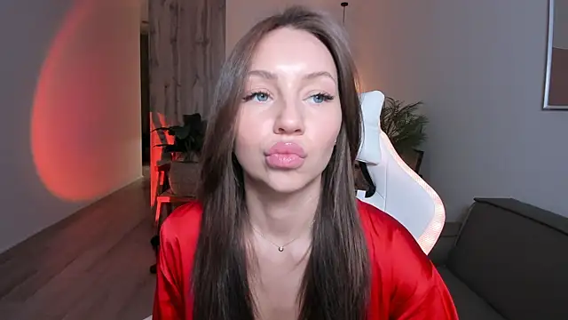 LilyRaisa online show from January 17, 2026, 3:10 am