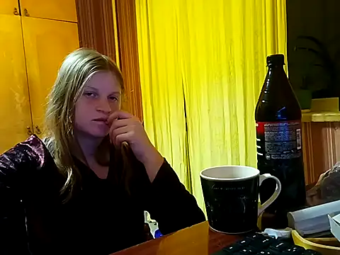 Snapshot of Kathlyn__Heath chatting on March 5, 2025, 11:27 pm Kathlyn Heath online show from March 5, 2025, 11:27 pm