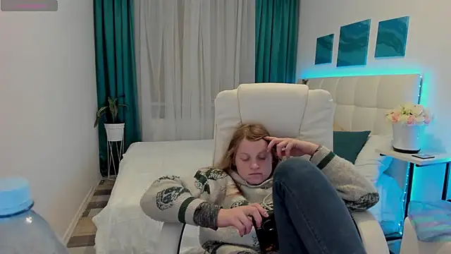 Snapshot of Kathlyn__Heath chatting on March 20, 2025, 10:18 pm Kathlyn Heath online show from March 20, 2025, 10:18 pm