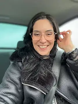 Lilith  D online show from February 7, 2025, 2:26 pm