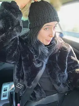 Lilith  D online show from February 5, 2025, 2:37 pm