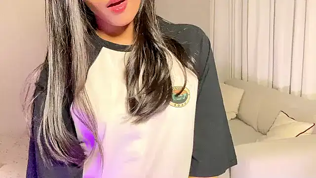 Snapshot of Nisha2708 chatting on February 2, 2025, 5:58 pm Nisha2708 online show from February 2, 2025, 5:58 pm