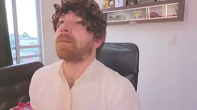 michacosio online show from November 9, 2025, 9:41 pm