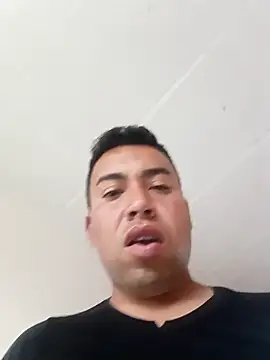 Diego leon27 online show from December 4, 2025, 8:08 pm