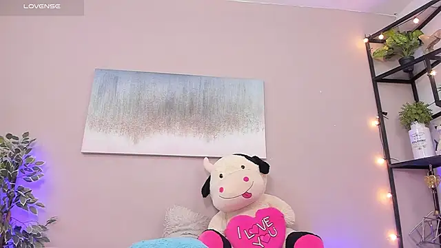 Snapshot of Briana_Wells_ chatting on February 25, 2026, 1:00 pm Briana Wells online show from February 25, 2026, 1:00 pm