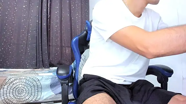 The skinnyguys online show from July 27, 2026, 9:44 pm